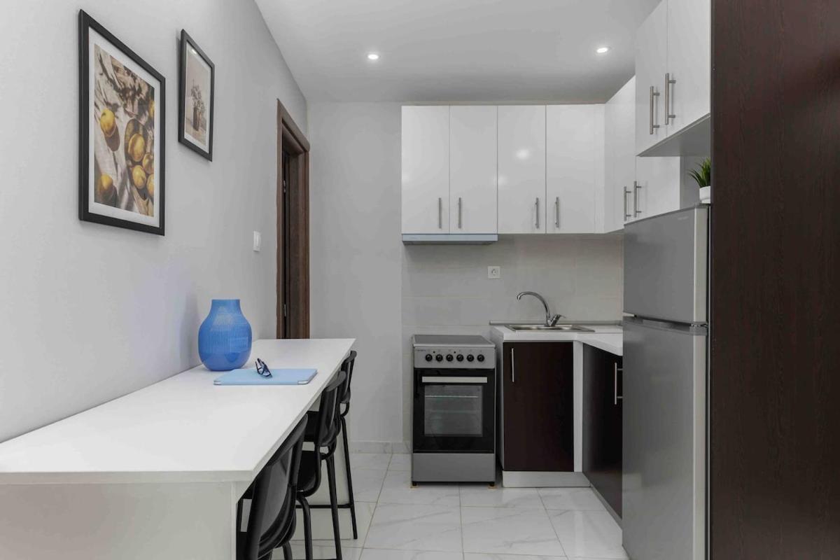 Stylish Apartment In City Center Thessaloniki Exterior photo